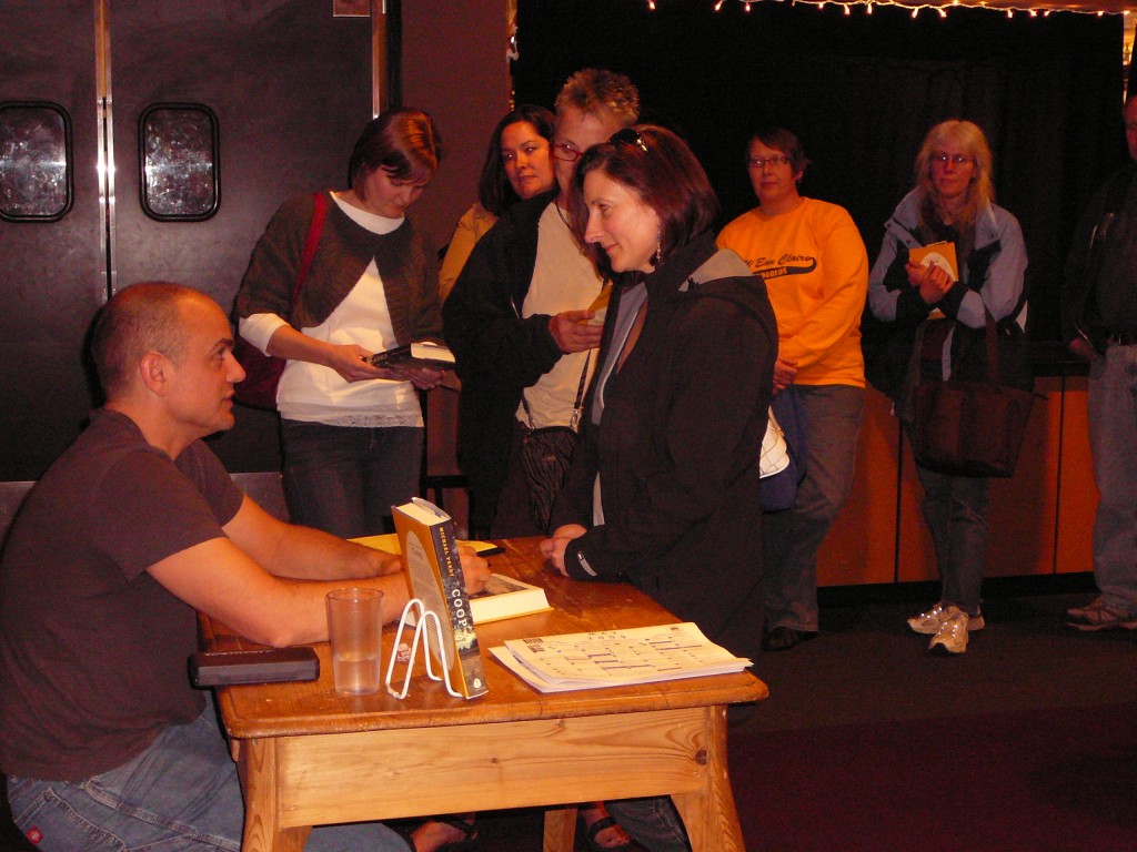 Michael Perry at Third Place Books 002